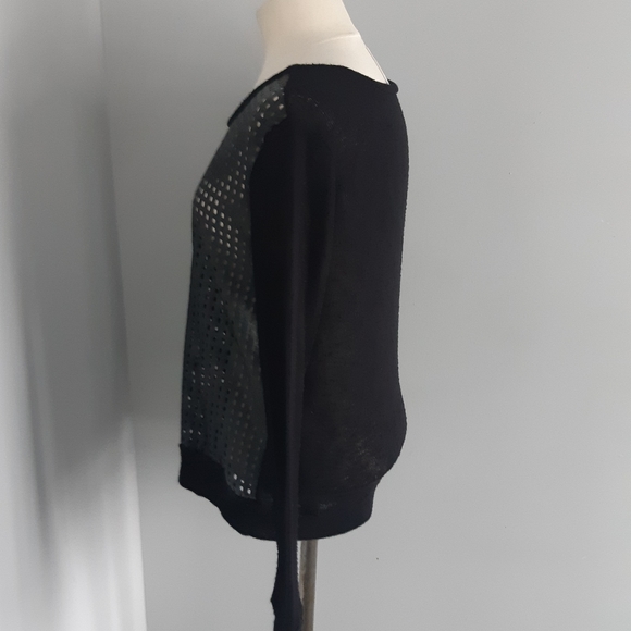 You Are Not Alone Women's sweater Size M/L - Picture 3 of 9